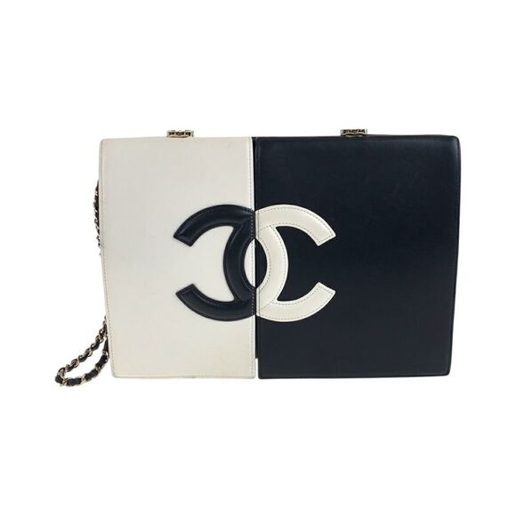 Chanel Coco Mark Lambskin Clutch Bag - Picture 1 of 6